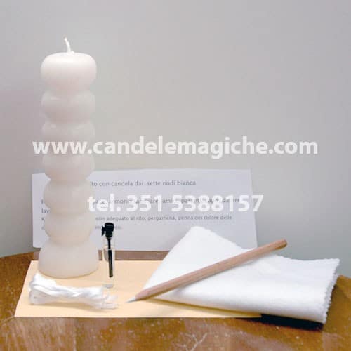 candela sai sette nodi bianca per rito di purificazione