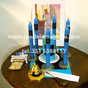 set di candele azzurre e cero azzurro per il rito del giorno sacro di enki