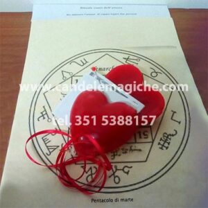 kit necessario per il rituale dei cuori dell'amore