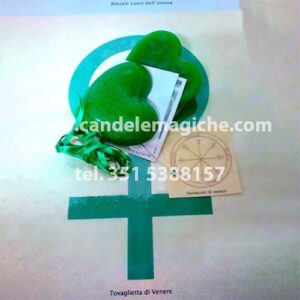 kit per svolgere il rituale dei cuori dell'amore verdi