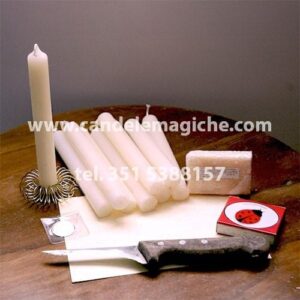 set di candele bianche per svolgere il rituale di san michele