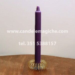 candela cilindrica di colore viola