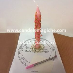 candela rosa con incenso incastonato