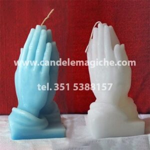 candela raffigurante le mani in una preghiera