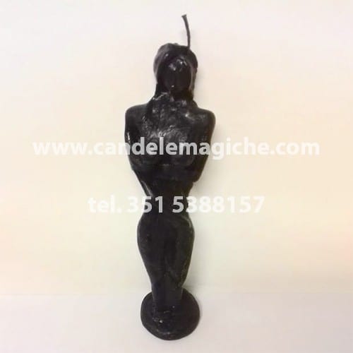 candela raffigurante la statuetta di donna di colore nero