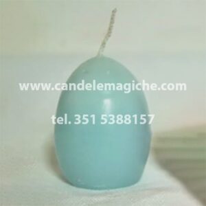 candela a forma di uovo di colore celeste