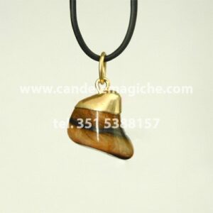 ciondolo portafortuna con pietra granato per uomo del segno della vergine