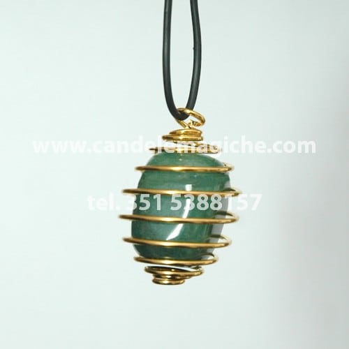 ciondolo con pietra avventurina avvolta da gabbia a spirale