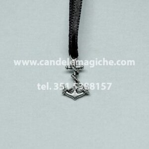 piccolo talismano portafortuna a forma di ancora