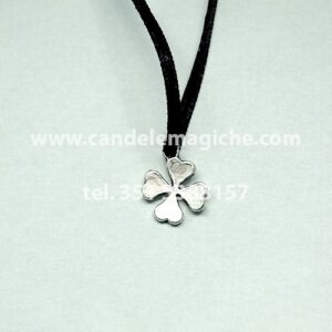 talismano con ciondolo a forma di quadrifoglio portafortuna