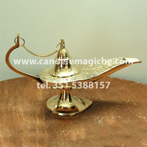 lampada di aladino di colore oro